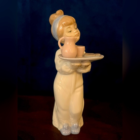 NAO Breakfast in Bed figurine. Made In Valencia-Spain. Daisa 1998 - Picture 2 of 5